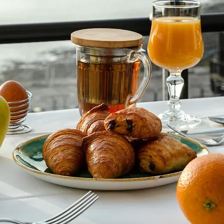 Grand De Bretagne ホテル 2*